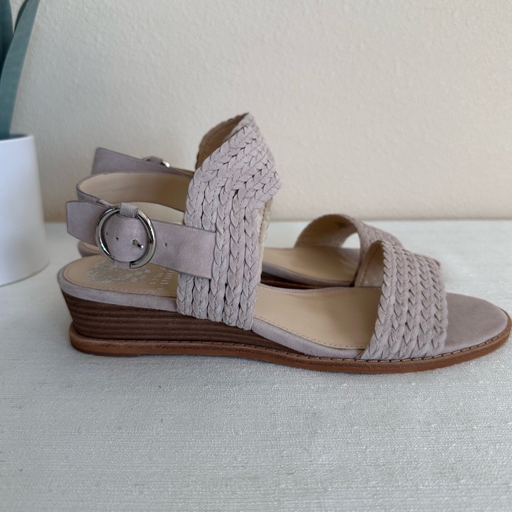 New Vince Camuto Raner Tipsy Taupe Suede Braided Ankle Strap Sandals Womens 8.5M